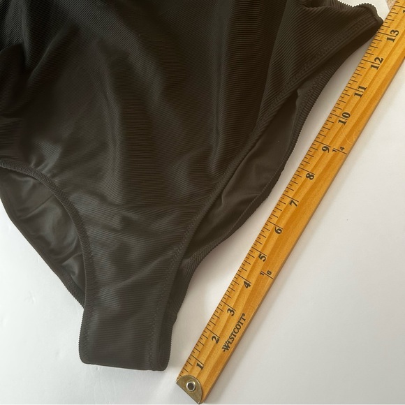 J Crew NEW Ribbed black Squareneck 1 Piece Swimsuit woman SZ 20 vacation BE809 - Picture 16 of 16